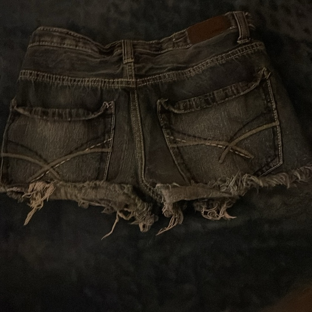 Short - Picture 3 of 3